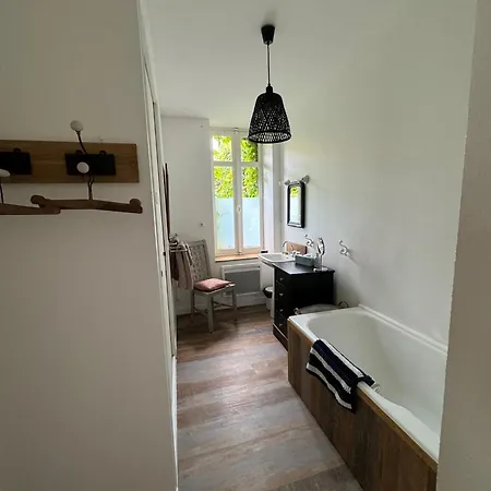 Cottage-saint Laurent Sur Sevre *