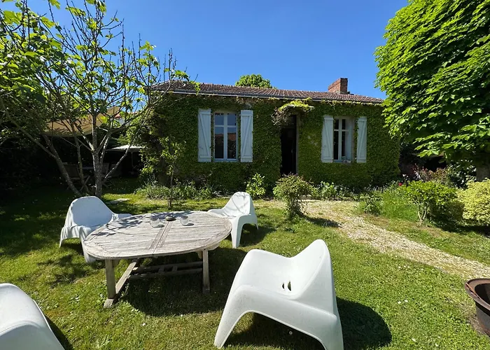 Cottage-saint Laurent Sur Sevre 度假居